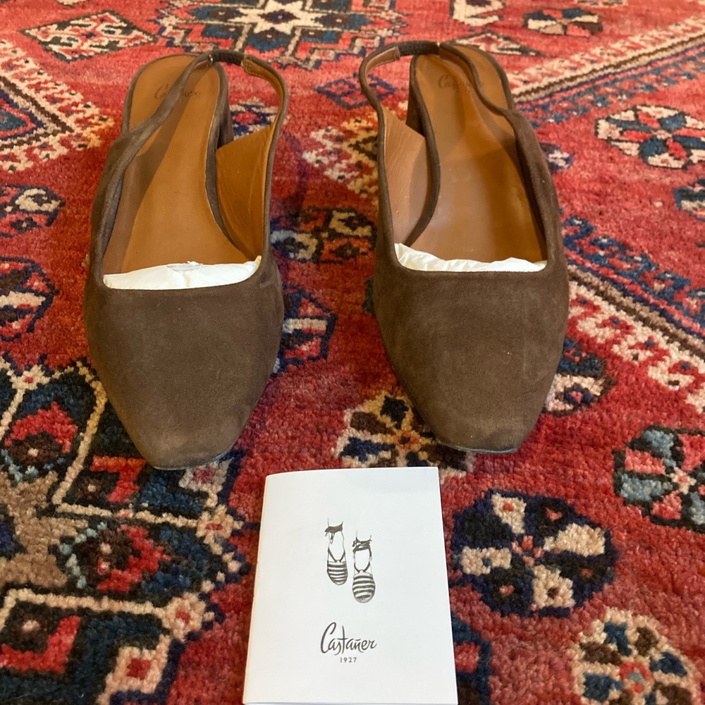 Rare Castañer Chocolate Suede Slingbacks in Original Packaging. 38/7.5